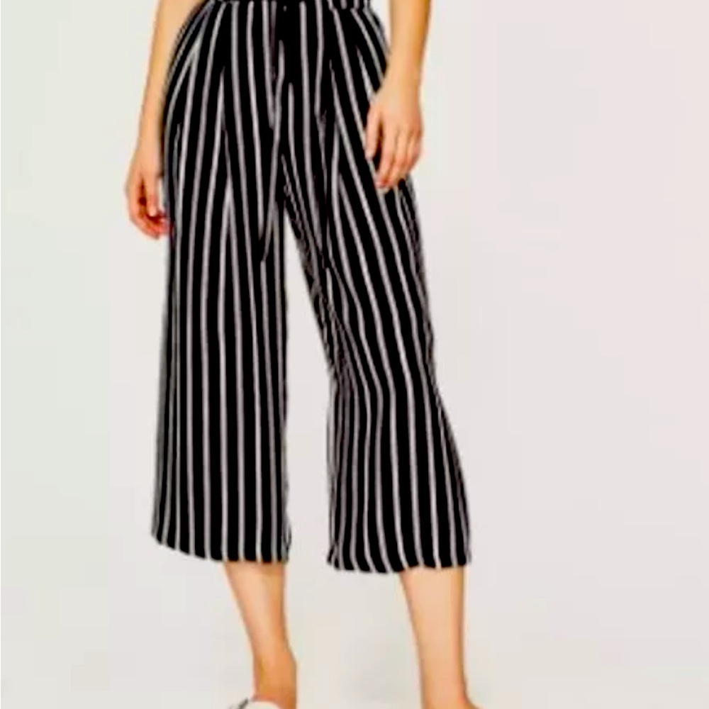 Zara Striped High-Waisted Tie-Front Wide-Leg Pants - Size L.